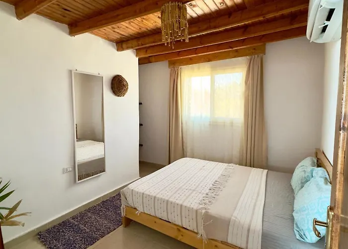 El Fanar Street Apartment *