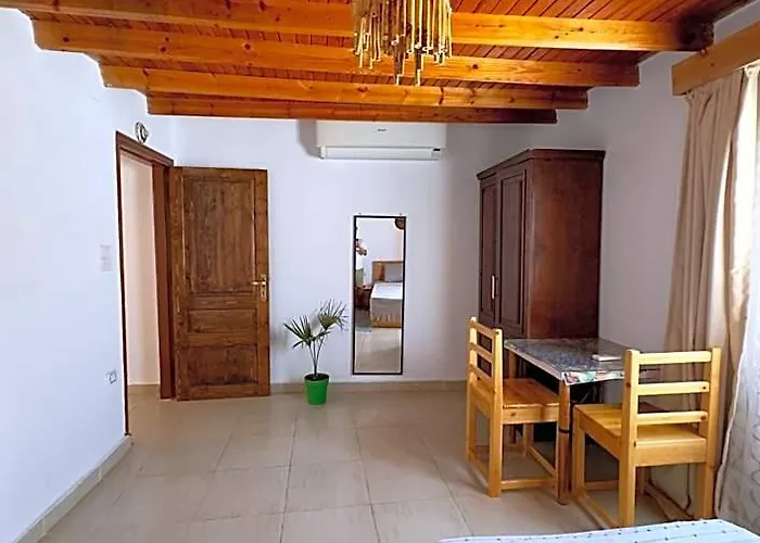 El Fanar Street Apartment